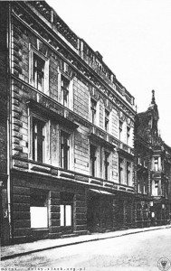 Widok na kamienicę nr 10 w kierunku promenady, lata 20. XX w.